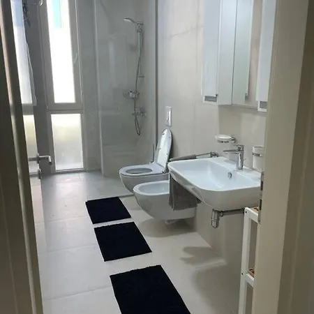 Villa Amazing With Private Pool In Green Coast