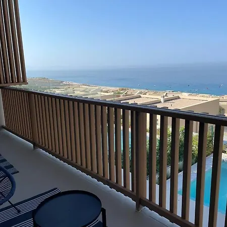Amazing With Private Pool In Green Coast Palasë